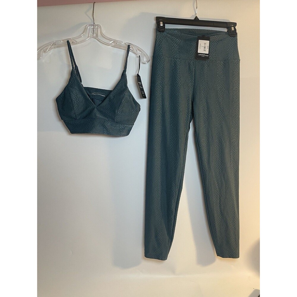 Lanston Sports Bra And Leggings Workout Set Womens Textured green Snake Skin S-M